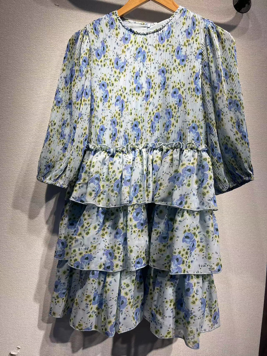 Dame elegant nederdel maxi med voluminøse trin og fint blomster mønster Stilla