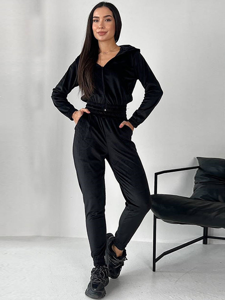 Kvindernes Velour Joggingdragt med Fashionabelt Cropped Design og Praktisk Lynlås Skovae