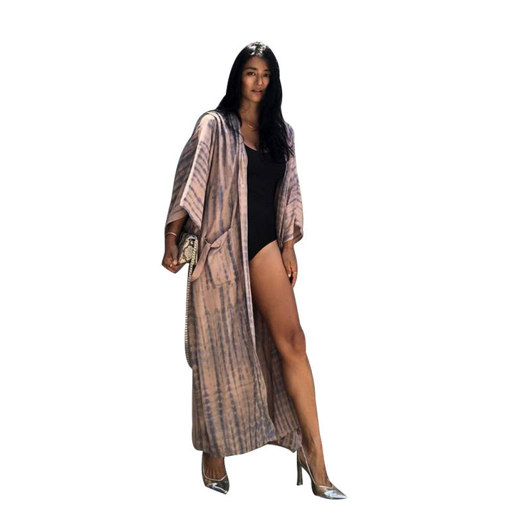 Dame Strandkimono med afslappet snit og elegant mønster Stilla