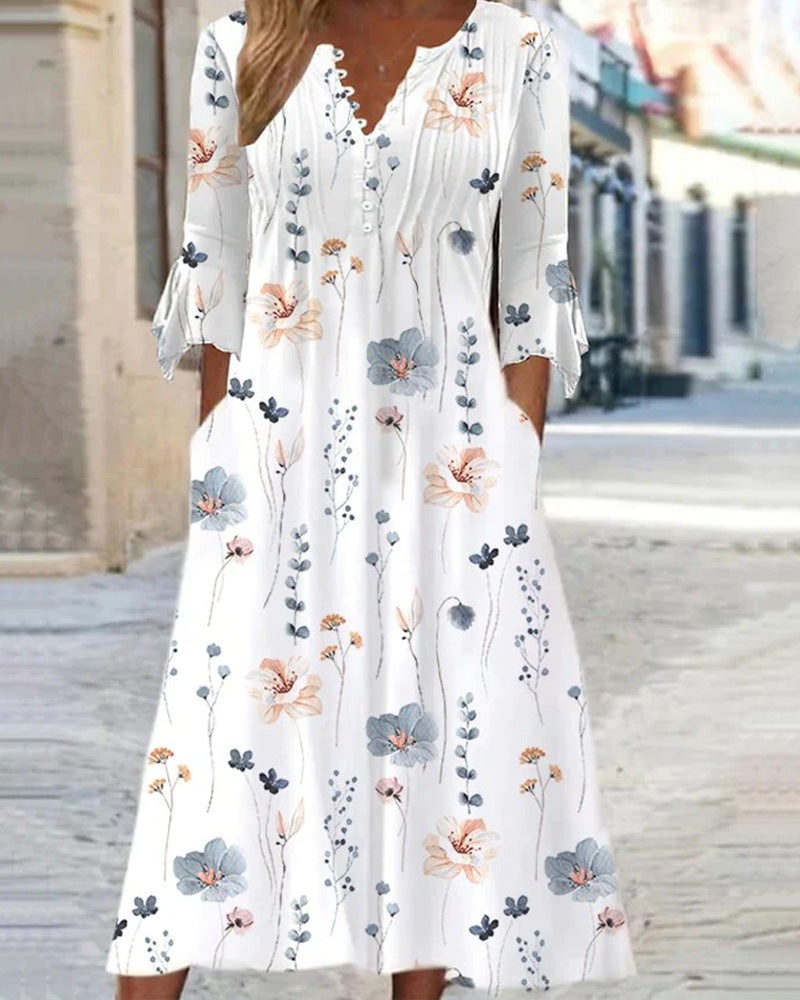 Dame maxikjole med blomsterprint og moderne knapdesign Stilla
