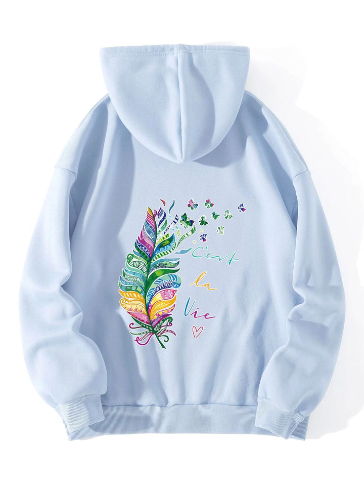 Kvinders casual hoodie med farverigt fjerdesign og inspirerende tekst Stilla