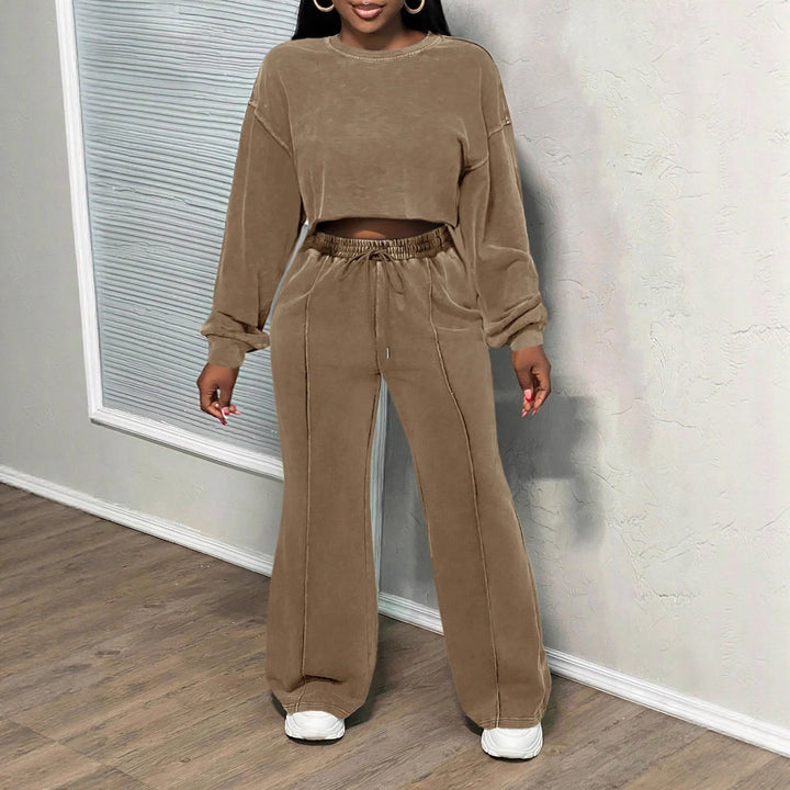 Kvindernes cropped loungewear sæt med brede benbukser og høj talje Skovae