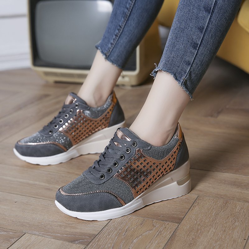 Damer Sneakers med moderne netdesign og glitrende accenter Stilla