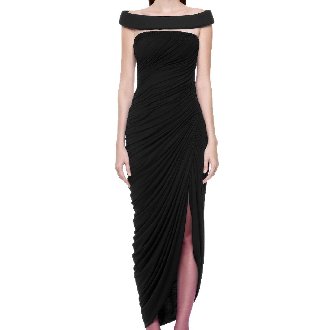 Dame Elegant aftenkjole med off-shoulder-design og raffineret drapering Skovae