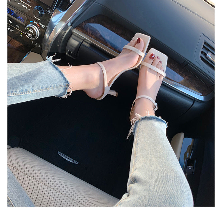 Dame Sling-High Heels med justerbar rem og elegant design Stilla