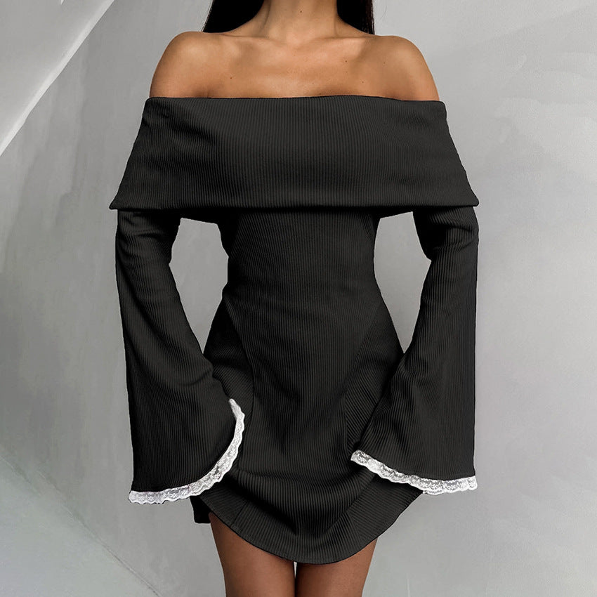 Dame Off-Shoulder Kjole med volumniøse Ærmer og dekorative Rynkedetaljer Stilla