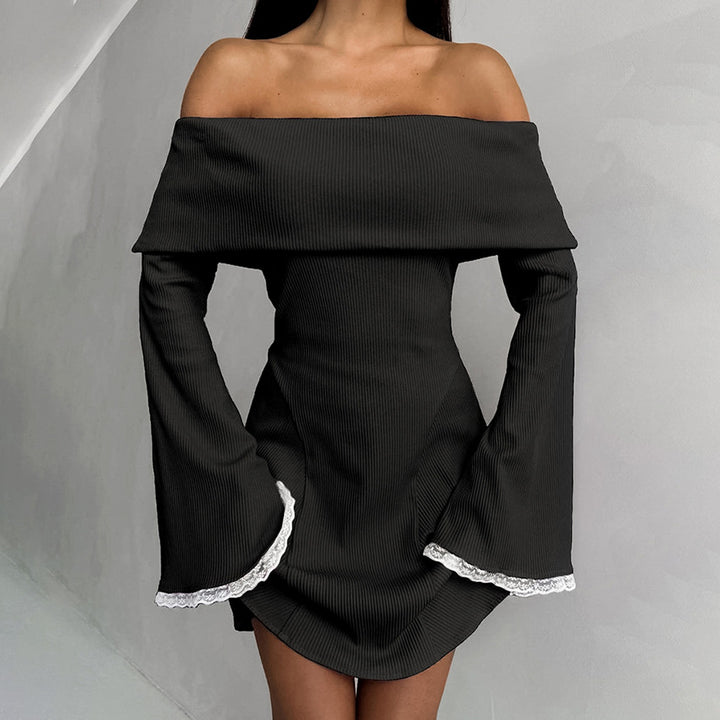 Dame Off-Shoulder Kjole med volumniøse Ærmer og dekorative Rynkedetaljer Stilla