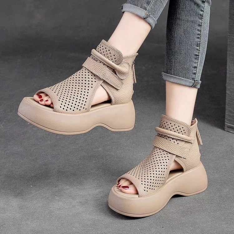 Dame Komfortable Plateau-Sandaler med luftig hulstruktur og innovativ lukning Stilla