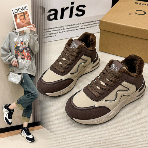 Dame Komfortable Sneakers med hyggeligt indvendigt for og robust sål Stilla