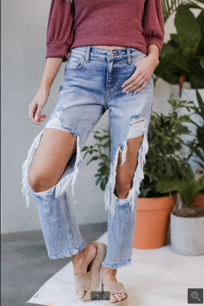 Dame fritids jeans med trendy ripped-detaljer og afslappet snit Stilla