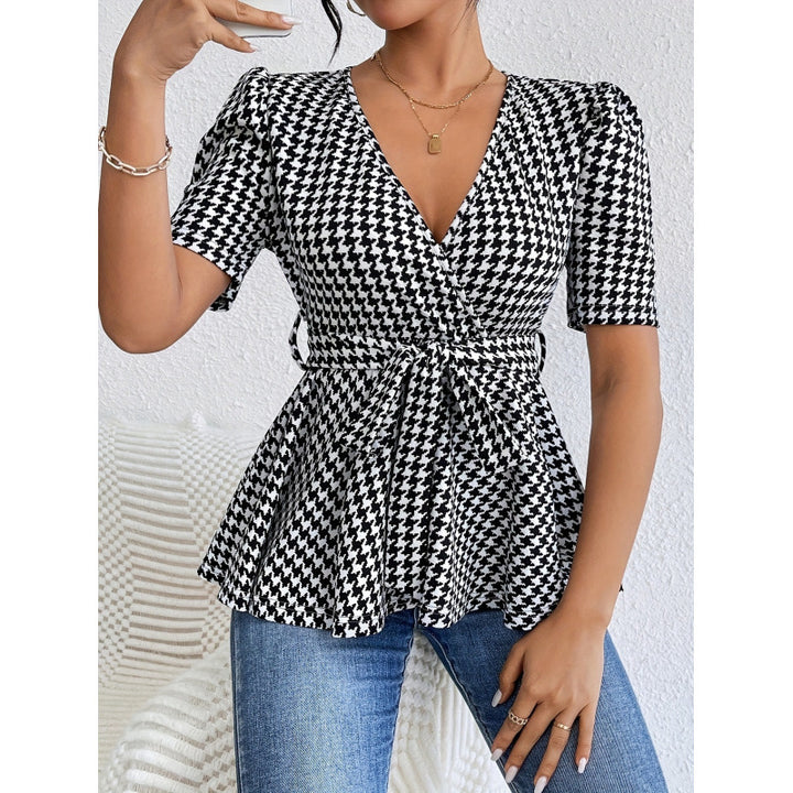 Dame wrap blouse med afslappet snit og moderne hane fod mønster Skovae
