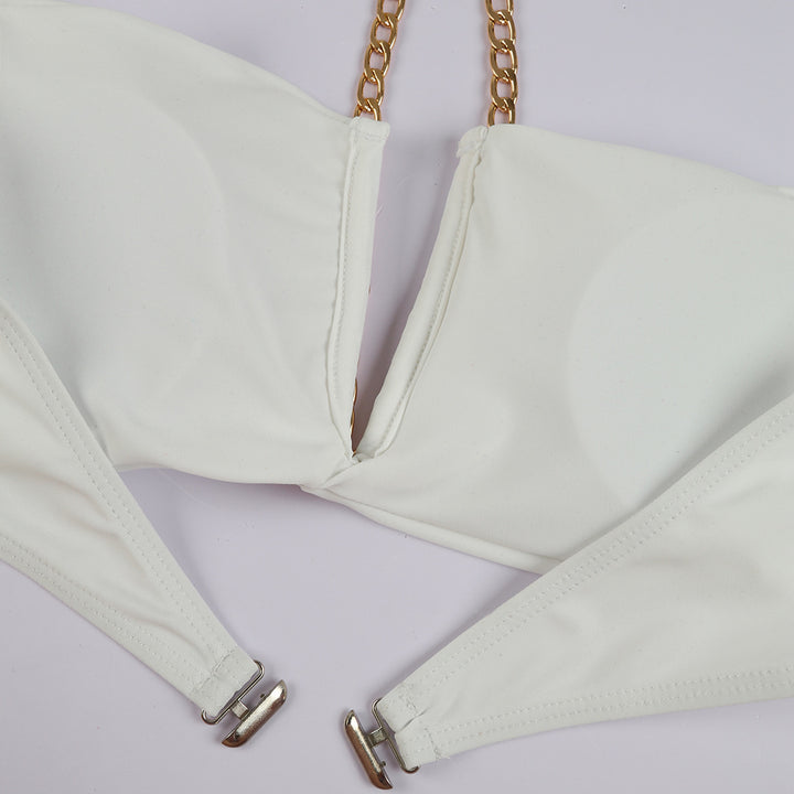 Dame bikini-sæt med moderne bandeau-top og elegant spids nederdel Stilla