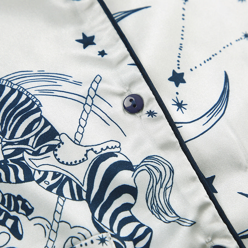 Dame Pyjamasæt med kreative grafiske motiver og blødt stof Stilla