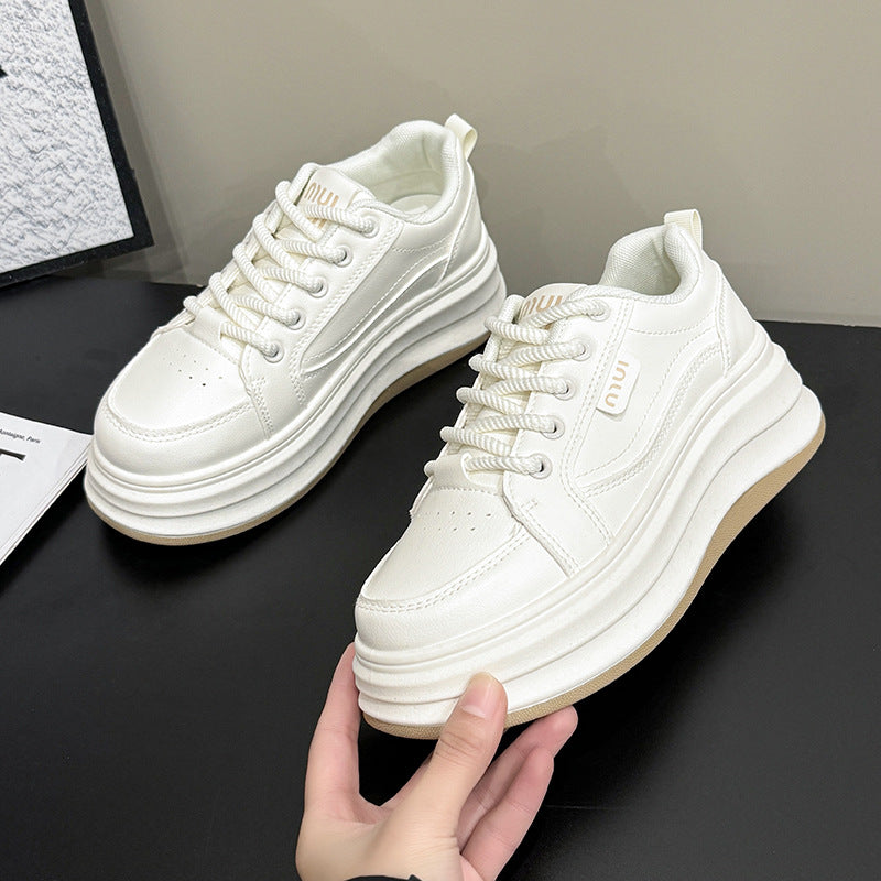 Dame Sneakers med tyk platform og sportivt design Stilla