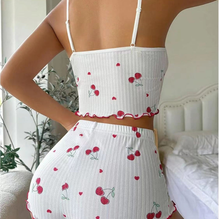 Dame pyjamasæt med sødt blomsterdesign Stilla