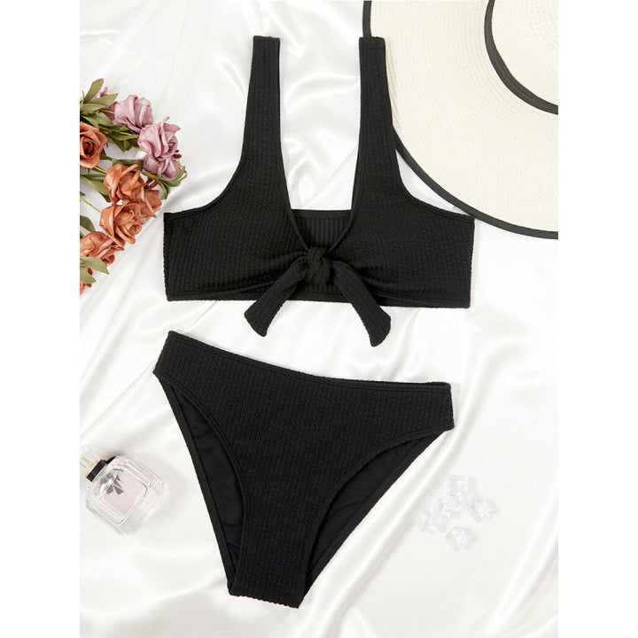 Dame triangel-bikini med trendy knude-detalje og kvalitets tekstur Skovae