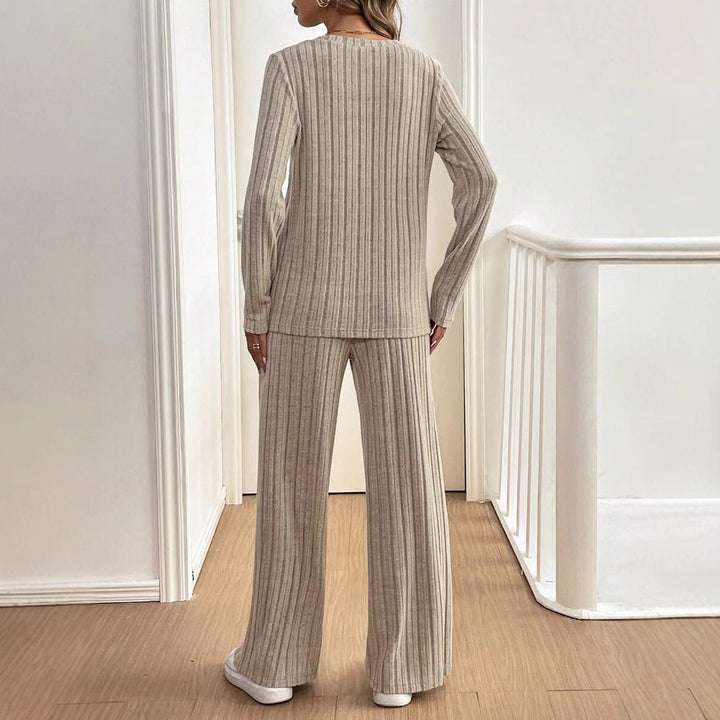 Dame loungewear-sæt af struktureret stof med moderigtigt ribmønster Stilla