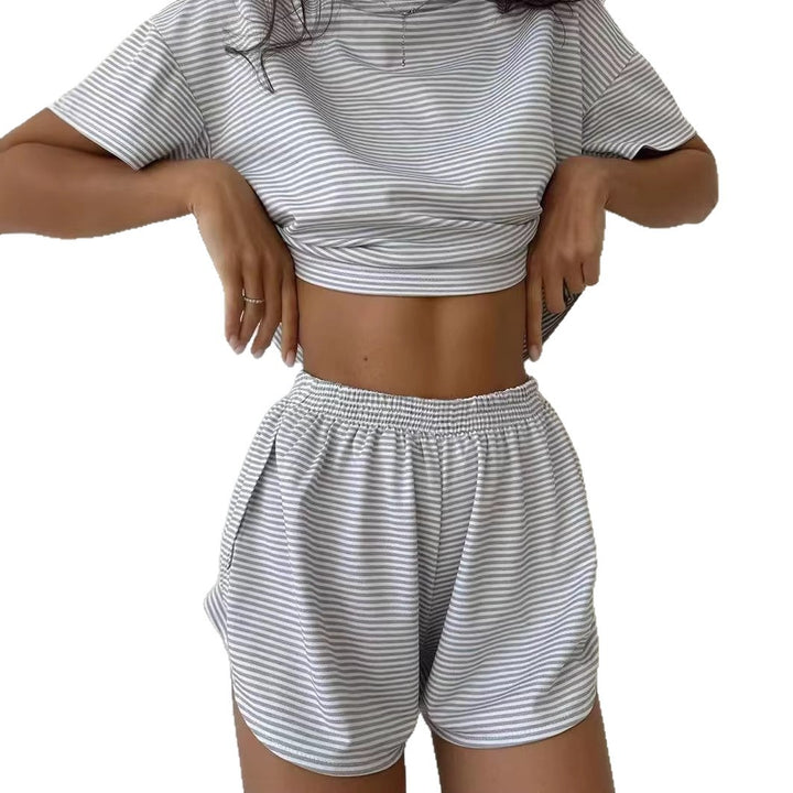 Dame casual crop-top og shorts sæt med stribet mønster Skovae