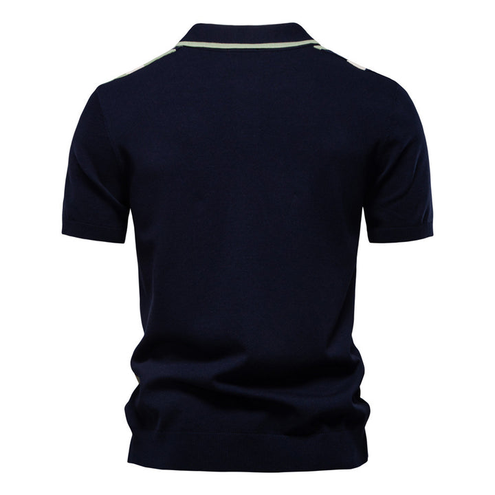 Herre nano retro-inspireret strikpolo med vertikal intarsiestruktur og åben Kent-krave Skovae