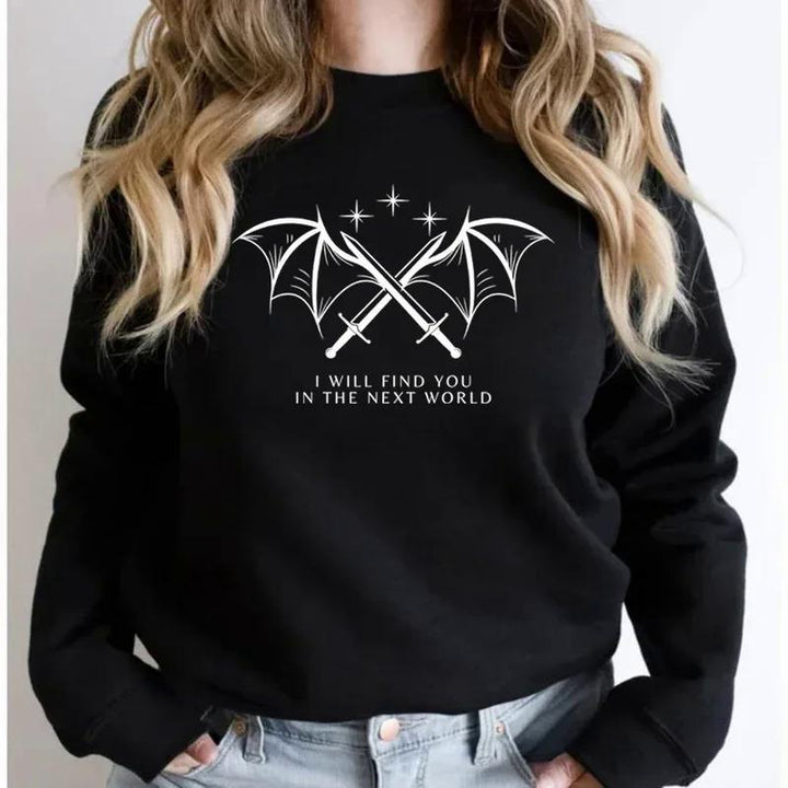 Kvinders sweatshirt med kunstnerisk grafisk design og inspirerende bogstaver Stilla