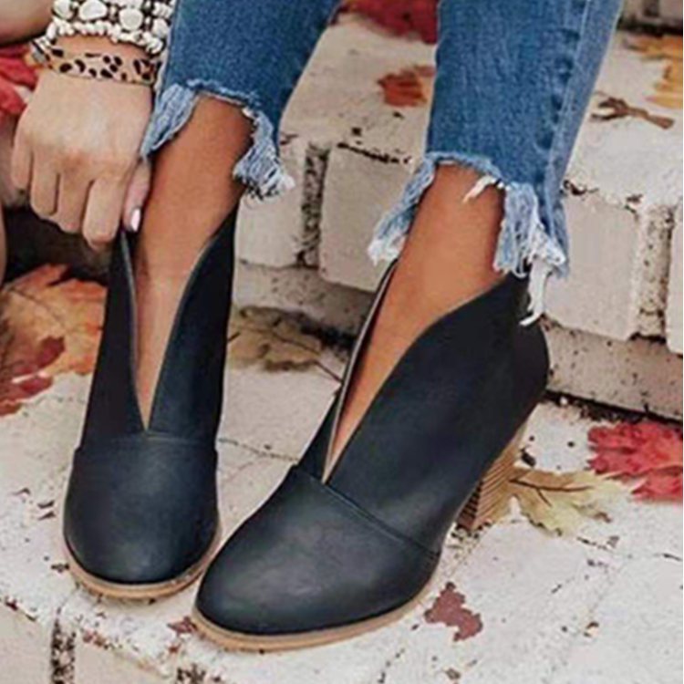 Dame High-Heel Støvler med elegant udsnit og moderigtig blokhæl Stilla