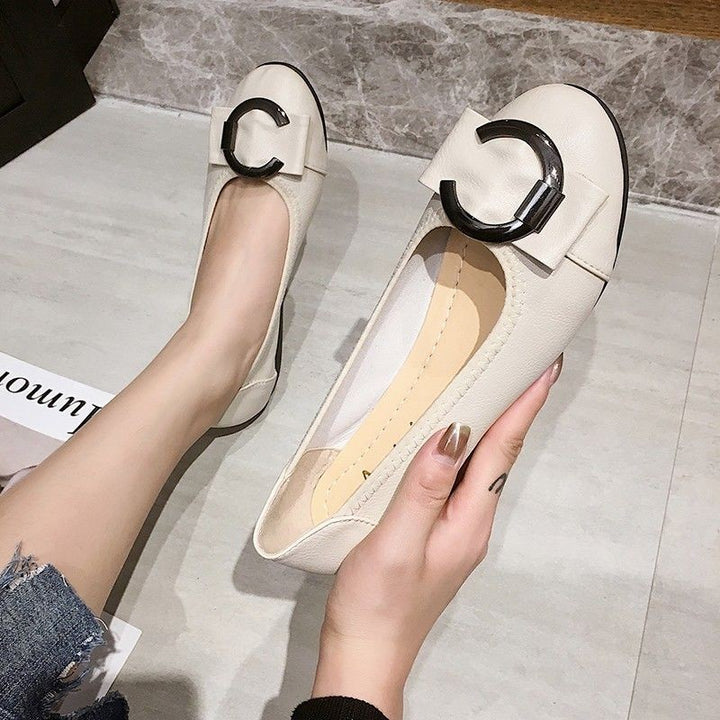 Dame Ballerinas med moderigtigt dekorativt detaljer og komfortabel Soft-Sål Stilla