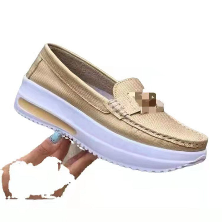 Dame Slip-On Mokkasiner med moderne design og komfortabel plateau-sål Stilla
