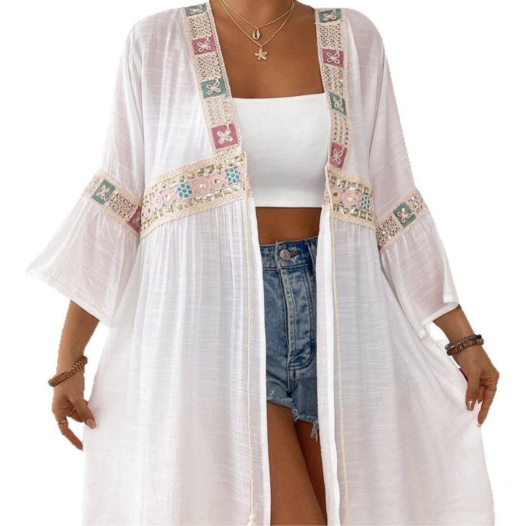 Dame luftig strandkimono med florale broderier Skovae