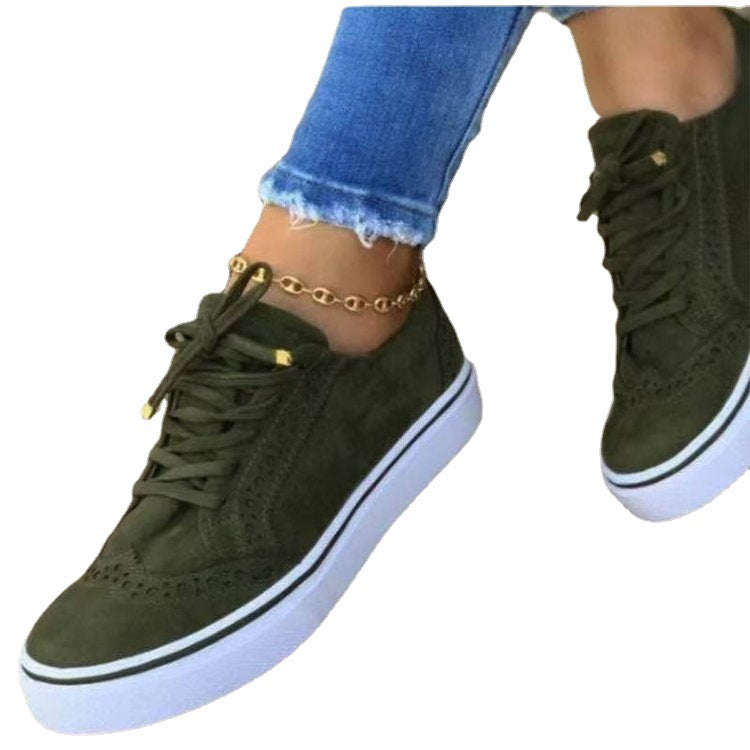 Dame sporty sneakers med dekorative broguing-detaljer og åndbar sål Stilla