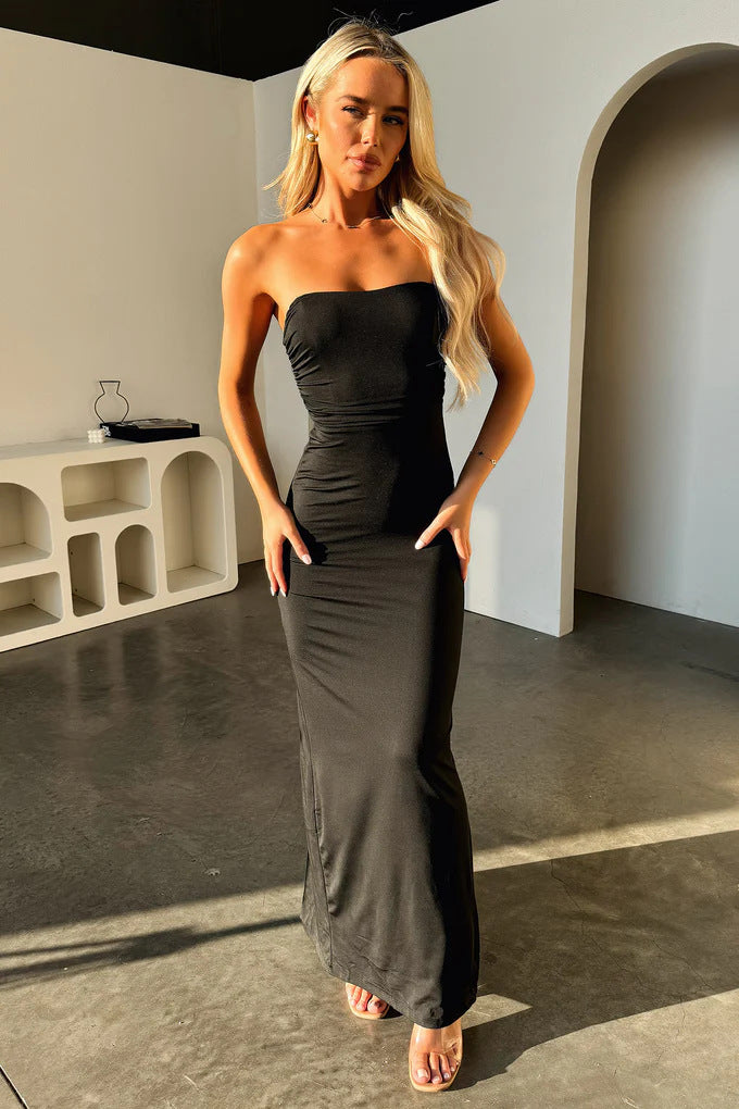 Dame Elegant Maxikjole med off-shoulder design og tætsiddende snit Skovae