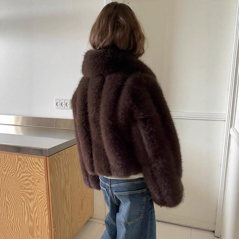 Dame kunstpelsjakke i moderigtig cropped-stil Stilla