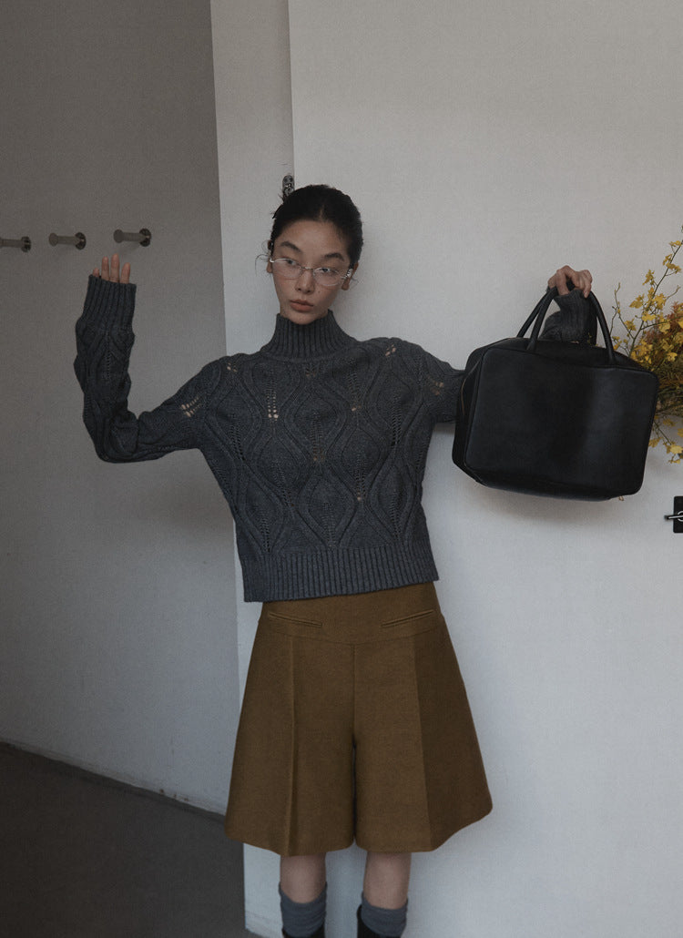 Dame strikket pullover med høj krave og floral mønstermix Stilla