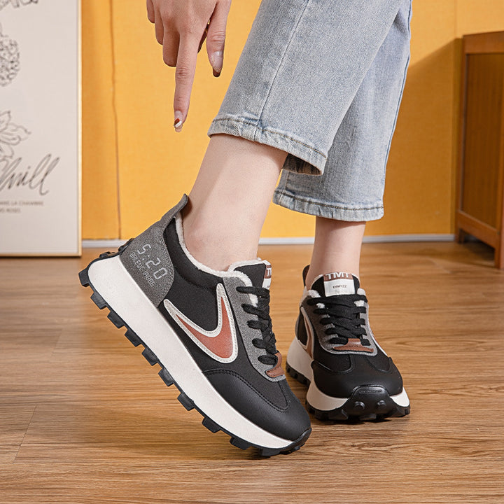Dame Sporty Sneakers med blødt for og skridsikker sål Stilla
