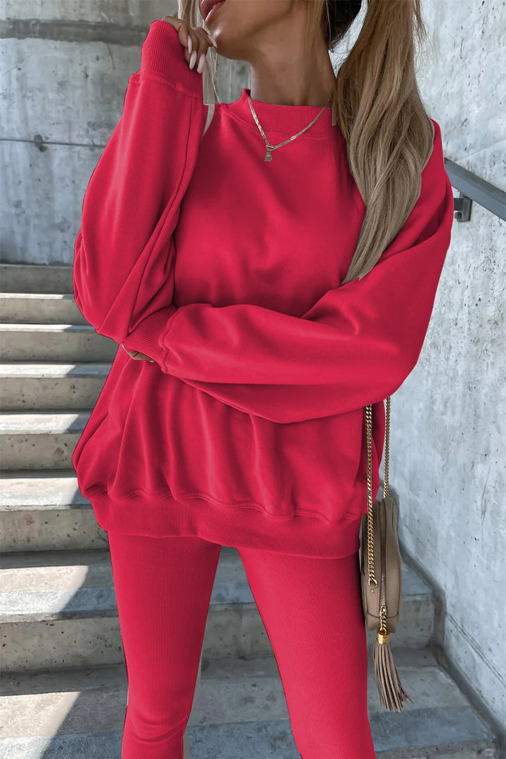 Kvinders sporty fritidssæt med afslappet oversized sweatshirt og tætsiddende leggings Skovae