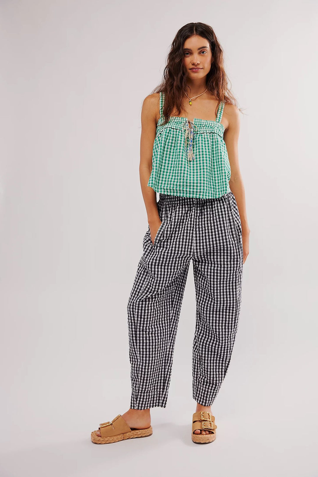 Women's fabric trousers with a loose fit and elastic waistband Skovae