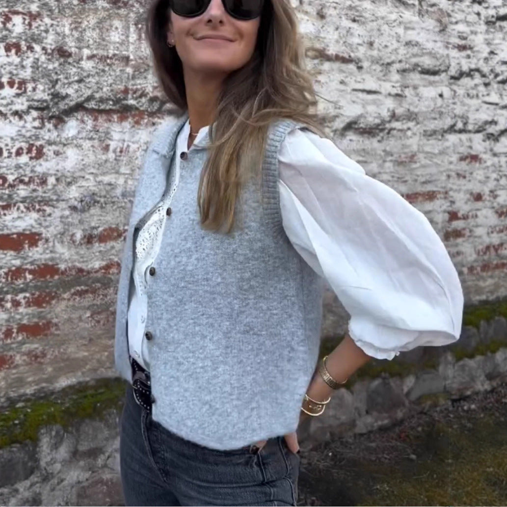 Kvindernes strikkede vest med klassisk krave og stilfulde knapdetaljer Stilla