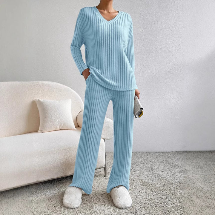 Dame Strik-Loungewear Sæt med Ribstruktur og V-udskæring Stilla