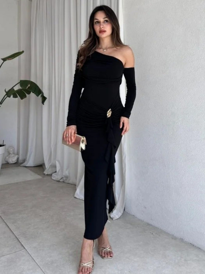Dame elegant omslagkjole med asymmetrisk design og raffinerede draperinger Skovae