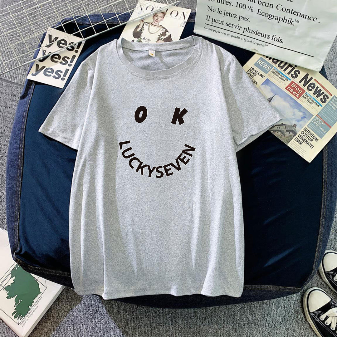 Kvindernes fashionabel t-shirt med afslappet smiley-tryk og høj kvalitet bomulds kvalitet Skovae