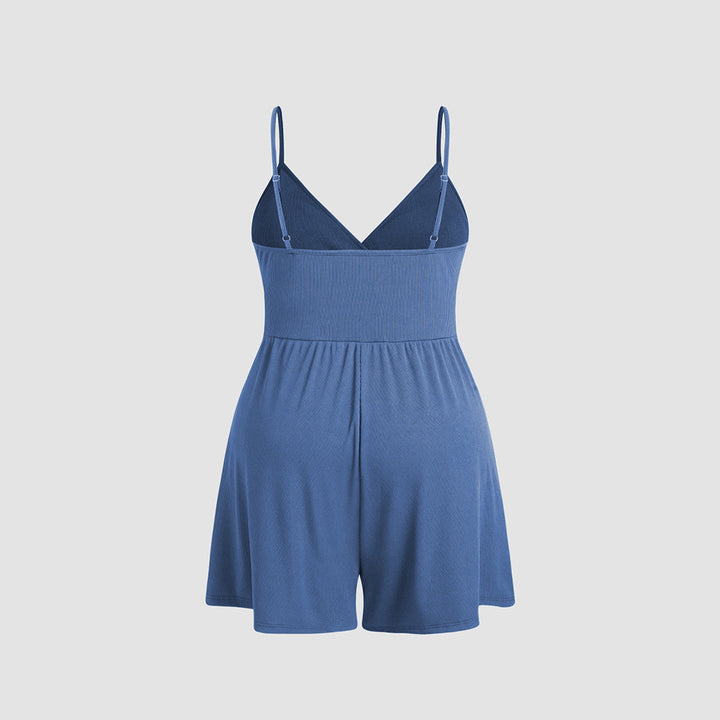 Dame jumpsuit med moderne indpakningsdesign og elegant taljering Stilla