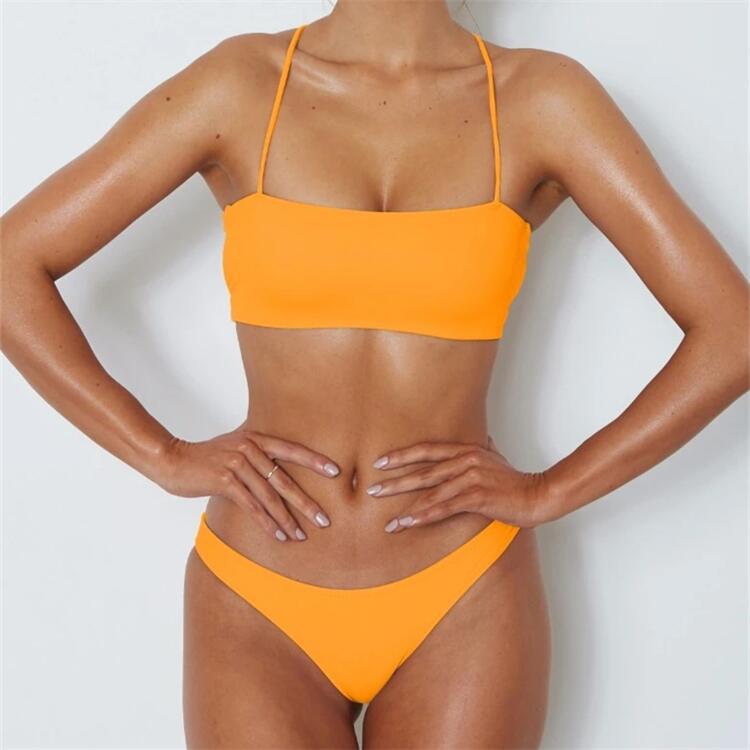 Dame Bandeau-Bikini-Sæt med minimalistiske linjer og justerbare bånd Stilla