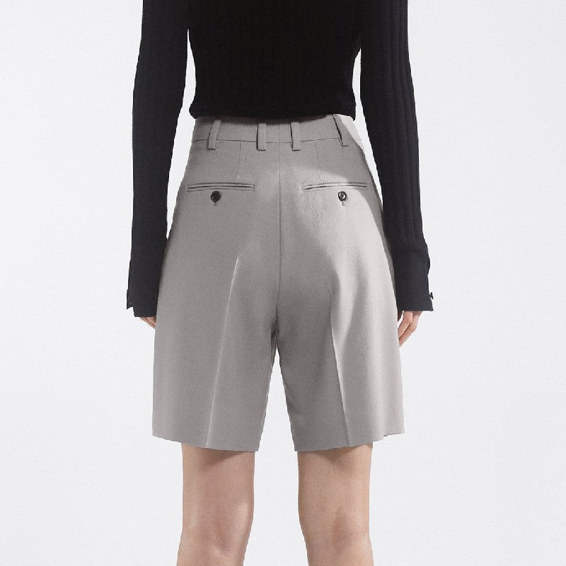 Dame brede Chinoshorts med elegant plissering Stilla