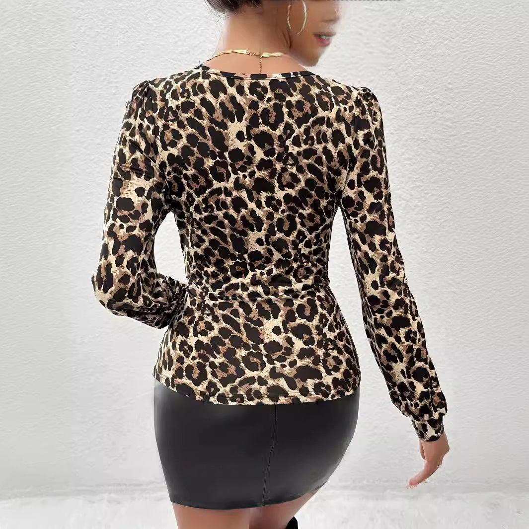 Dame nan taileret Langærmet bodystocking med spids V-hals og leopardmønster Skovae