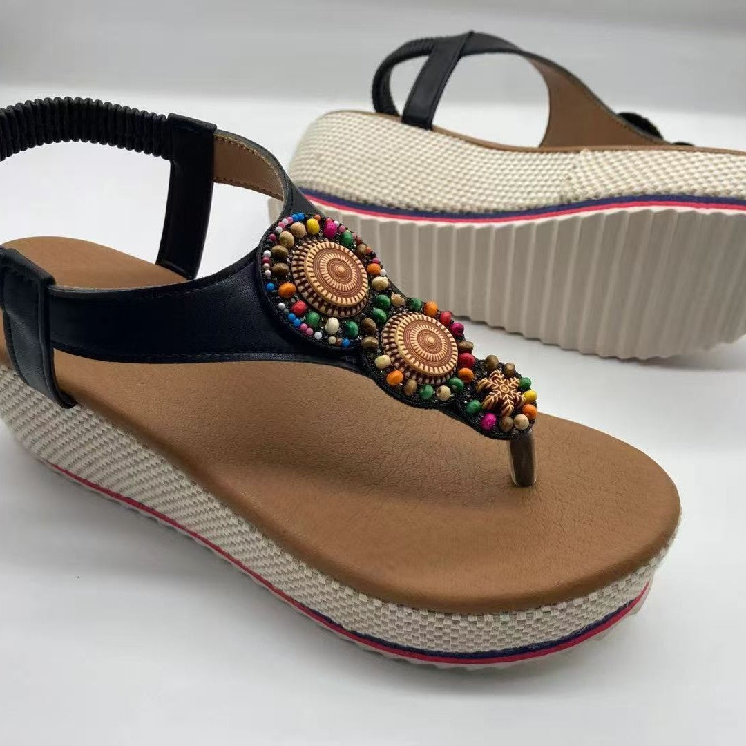 Dame Wedge-sandaler med kunstnerisk perle-applikation Stilla
