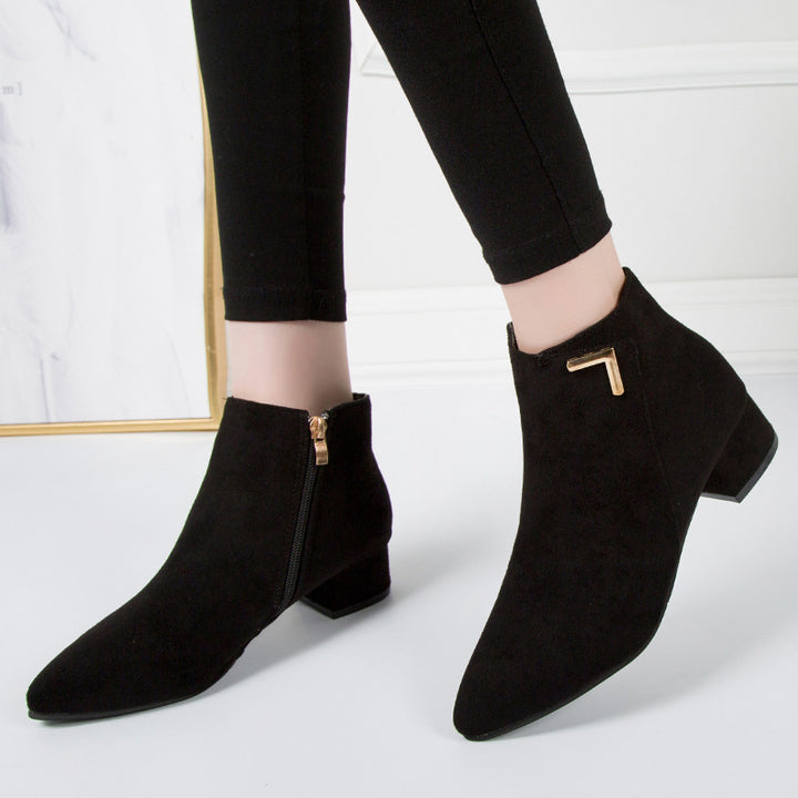 Dame elegante støvler med moderigtig lynlås og smagfuld blokhæl Stilla