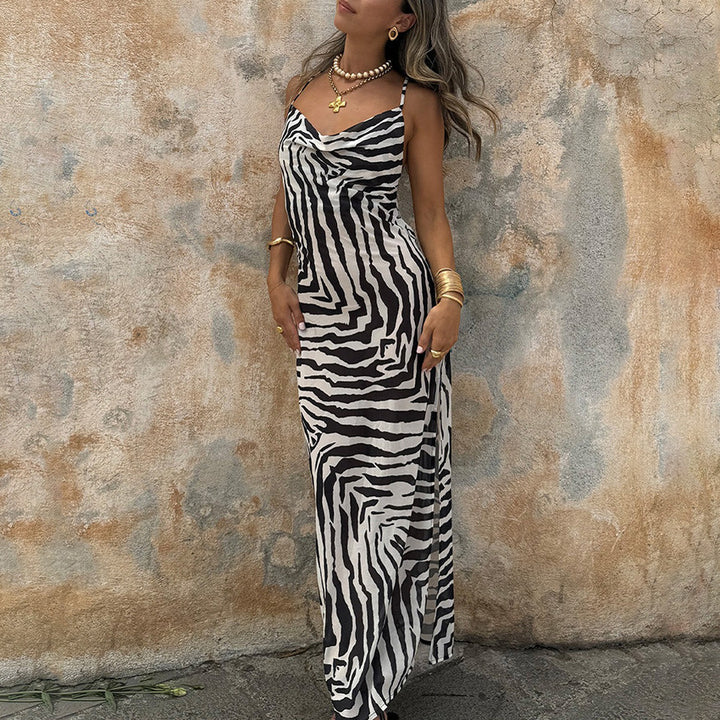 Dame maxikjole med elegant zebra-print og raffineret v-hals Stilla