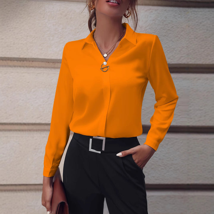 Dame Elegant Bluse med smidig tekstur og detaljeret knapliste Stilla