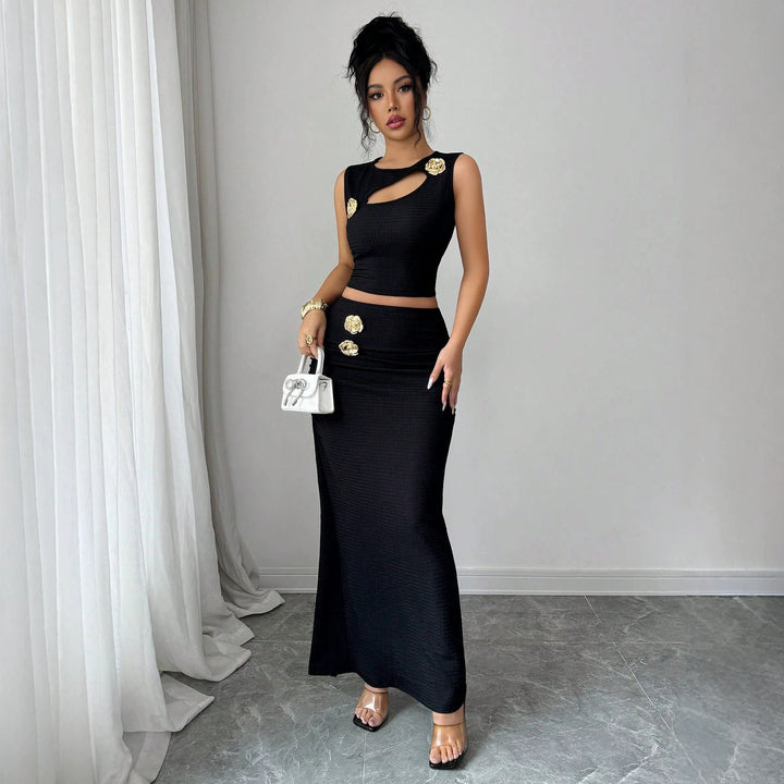Dame nan to-delt figursyet sæt med asymmetrisk cut-out crop-top og tætsiddende maxipenne nederdel Skovae