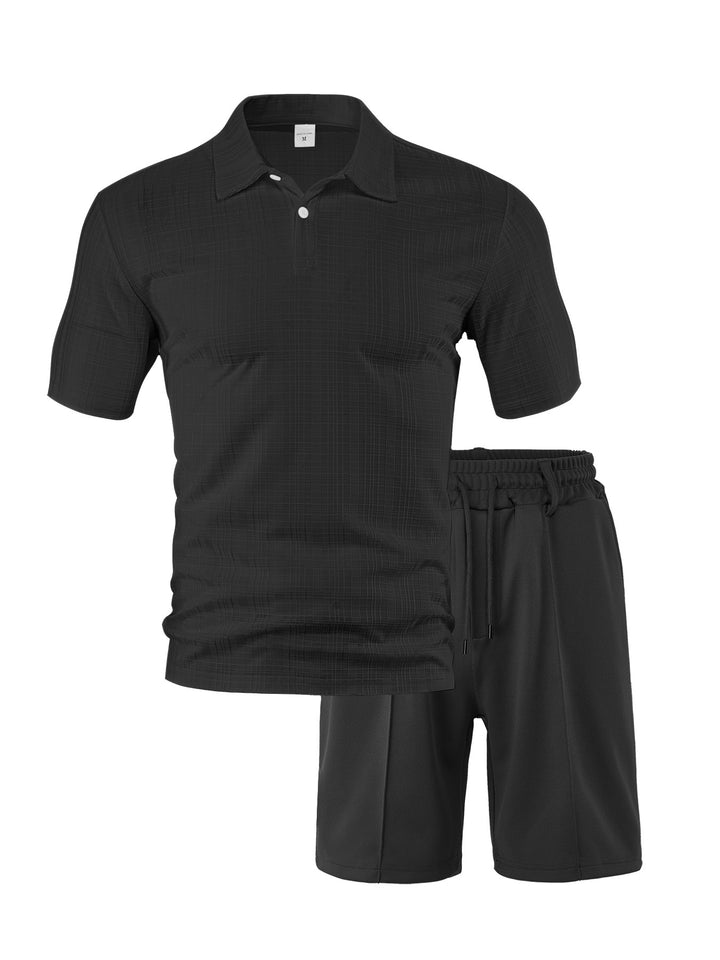 Herrer to-delt sommer-rejse-sæt med tekstureret kortærmet poloshirt og funktionelle mesh-shorts Skovae