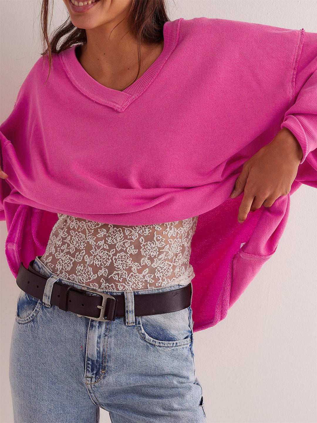 Dame Oversized Sweatshirt med dyb V-hals og afslappet snit Stilla